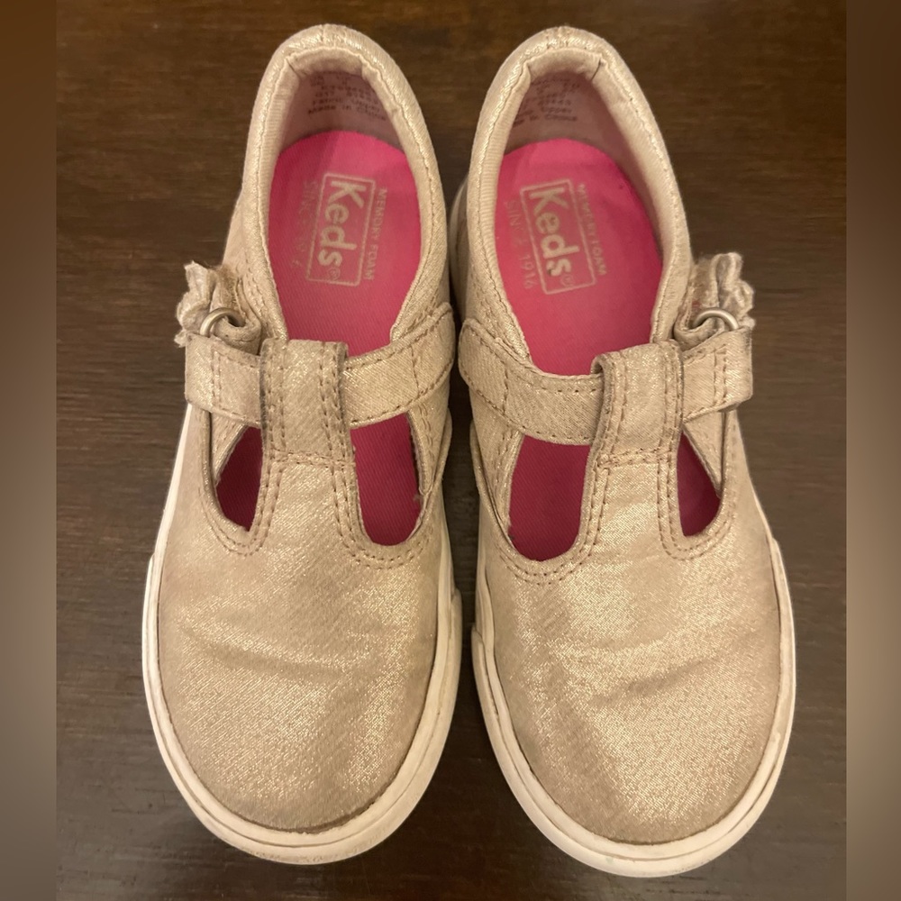 Girls Keds Shoes Sneaker Gold Size 9 Mary Jane